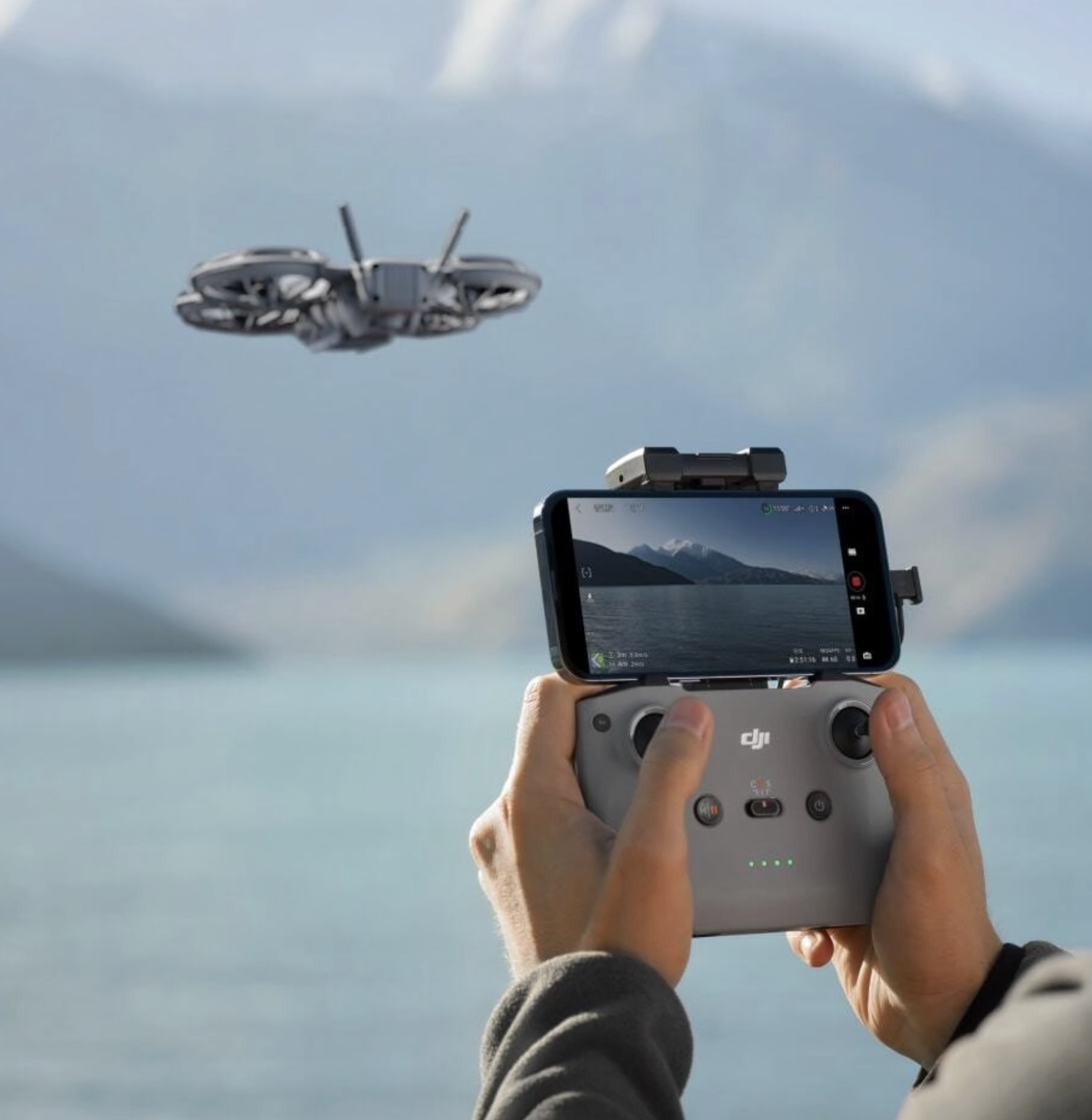 Квадрокоптер DJI Neo 2 Fly More Combo