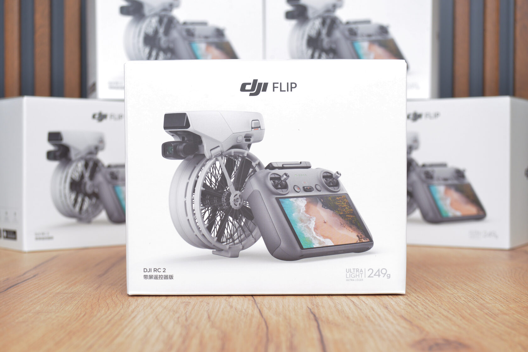 Квадрокоптер DJI Flip (DJI RC 2)