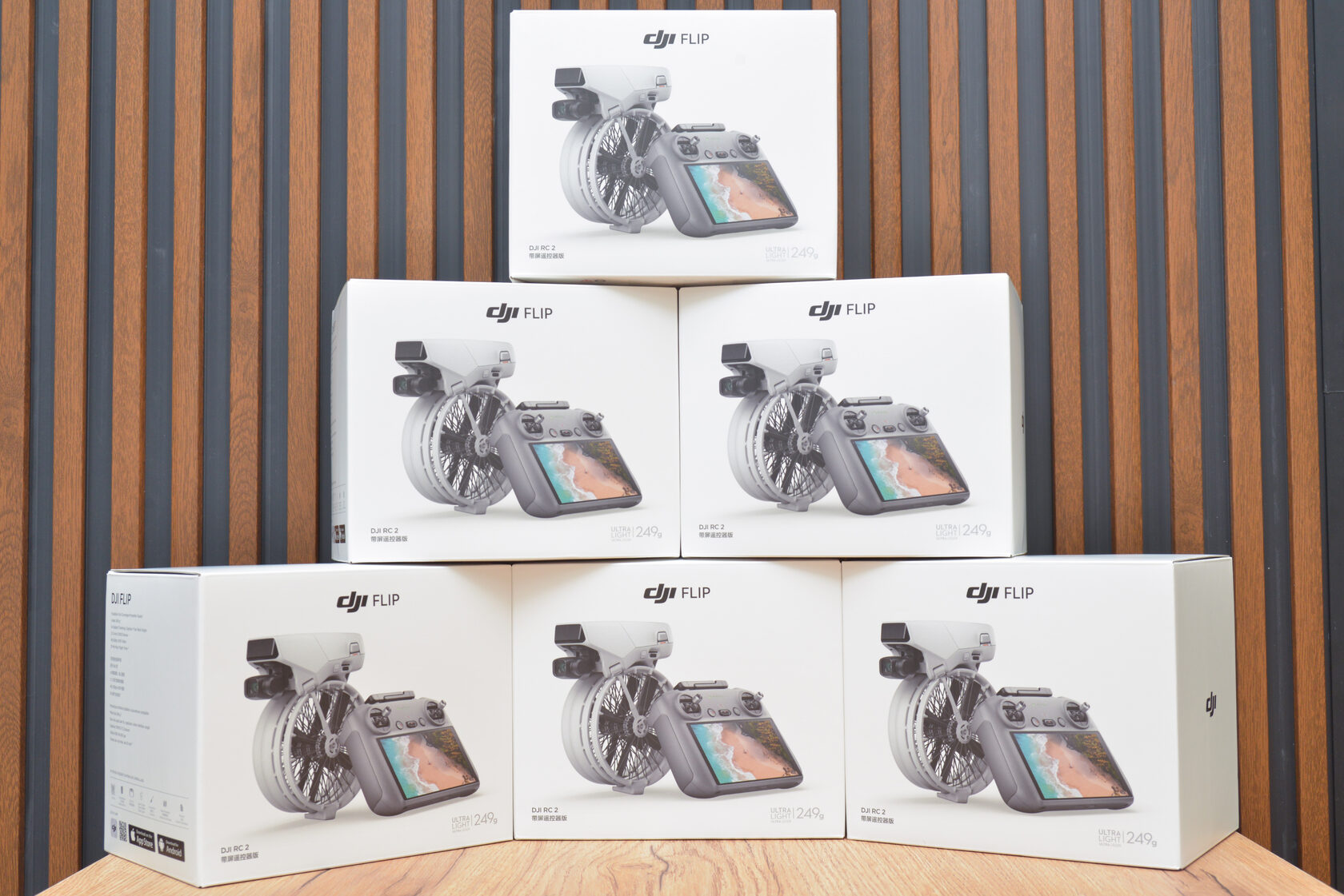 Квадрокоптер DJI Flip (DJI RC 2)