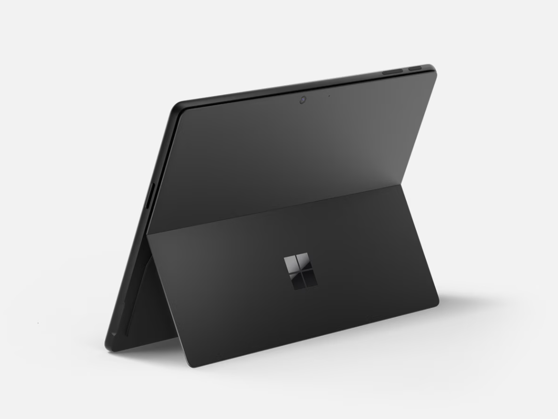 Планшет Microsoft Surface Pro 11 | OLED, 64/1 ТБ Black