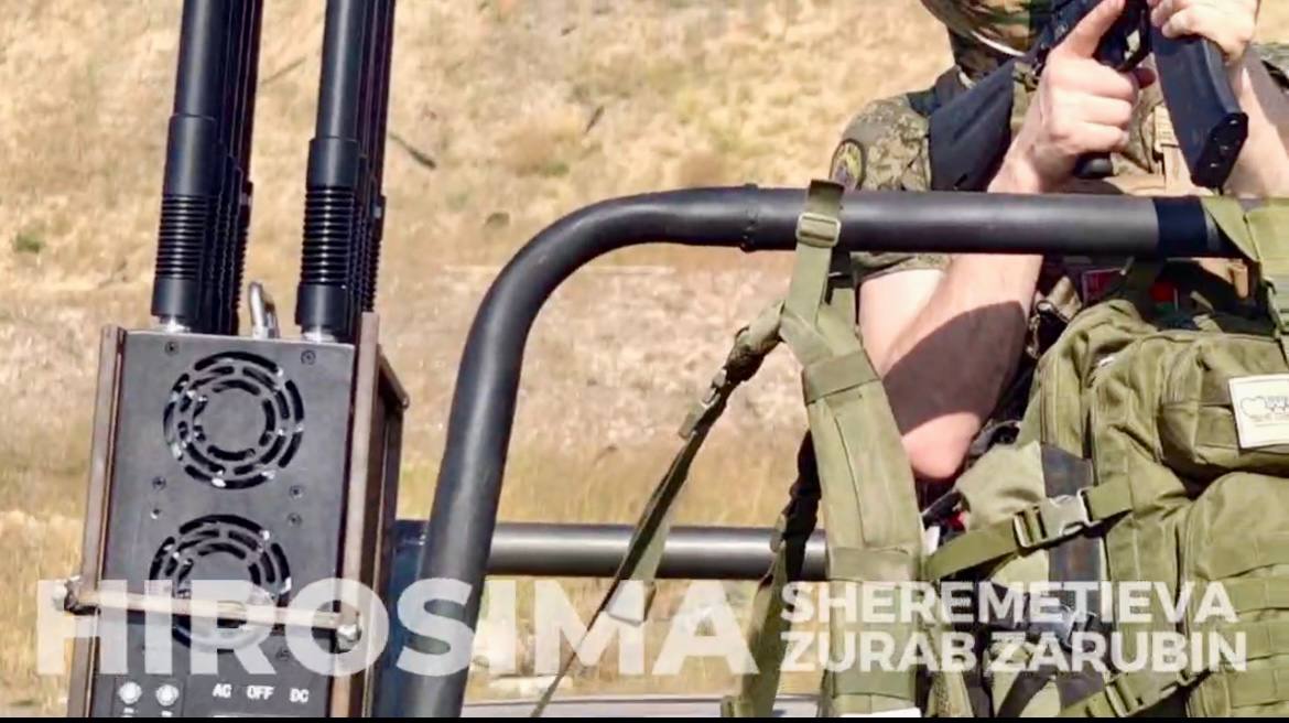 Подавитель БПЛА «Гарпия» 12 / Подавитель дронов 600 Вт / РЭБ / 12 каналов
