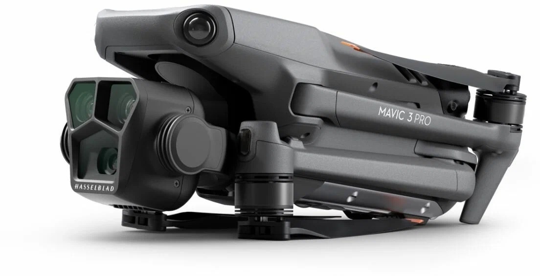 Квадрокоптер DJI Mavic 3 Pro (DJI RC) DJI Mavic 3 Pro + DJI RC (пульт c дисплеем) - Сверхлегкий и складной Беспилотный Квадрокоптер